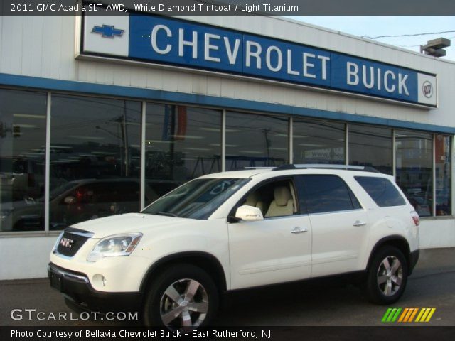 2011 GMC Acadia SLT AWD in White Diamond Tintcoat