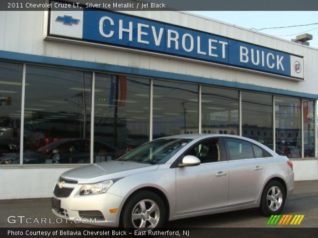 2011 Chevrolet Cruze LT in Silver Ice Metallic