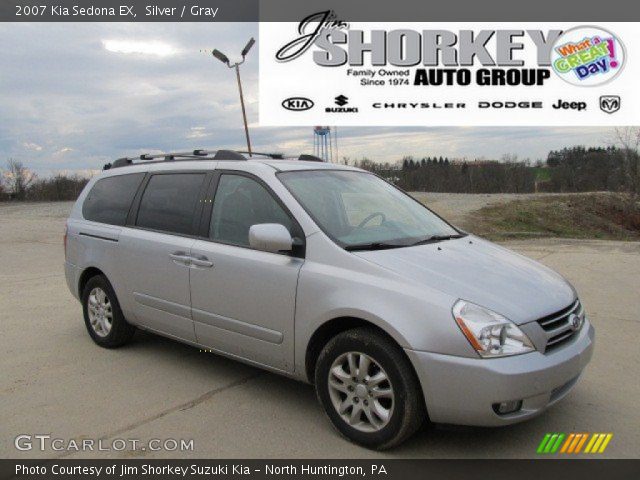 2007 Kia Sedona EX in Silver