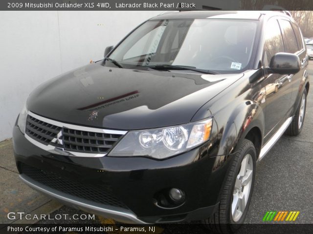 2009 Mitsubishi Outlander XLS 4WD in Labrador Black Pearl