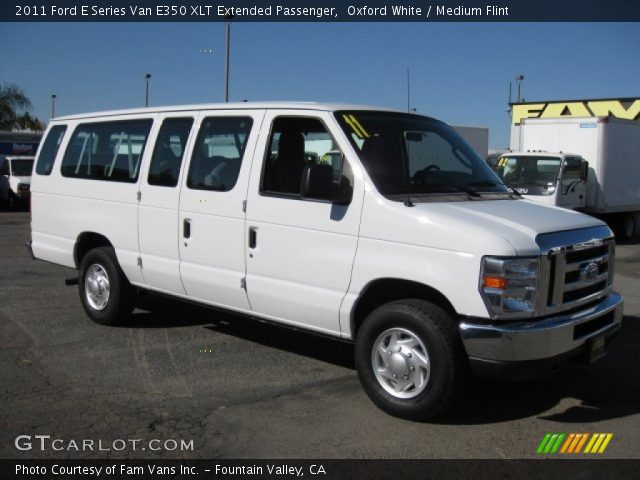 2011 Ford E Series Van E350 XLT Extended Passenger in Oxford White