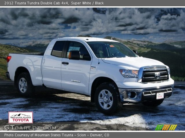 2012 Toyota Tundra Double Cab 4x4 in Super White