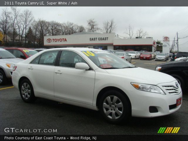 2011 Toyota Camry LE in Super White