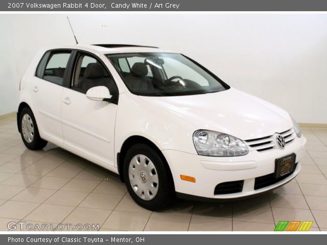 2007 Volkswagen Rabbit 4 Door in Candy White