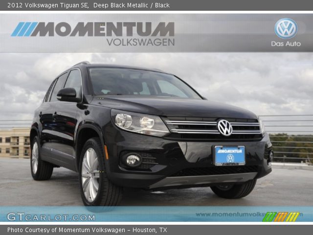 2012 Volkswagen Tiguan SE in Deep Black Metallic