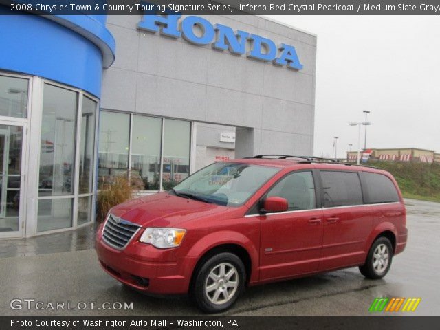 2008 Chrysler Town & Country Touring Signature Series in Inferno Red Crystal Pearlcoat