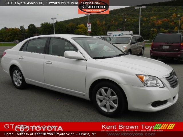 2010 Toyota Avalon XL in Blizzard White Pearl