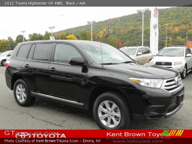 2012 Toyota Highlander V6 4WD in Black
