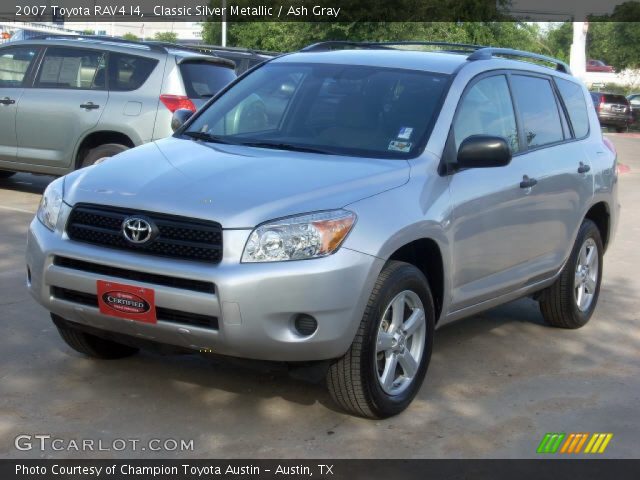 2007 Toyota RAV4 I4 in Classic Silver Metallic