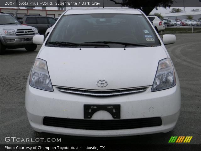 2007 Toyota Prius Hybrid in Super White