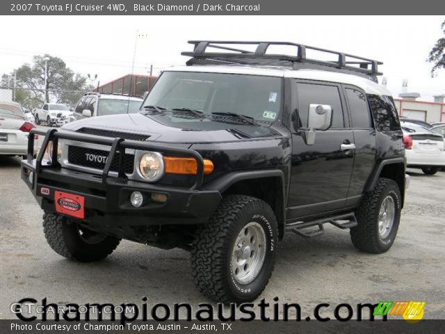 2007 Toyota FJ Cruiser 4WD in Black Diamond
