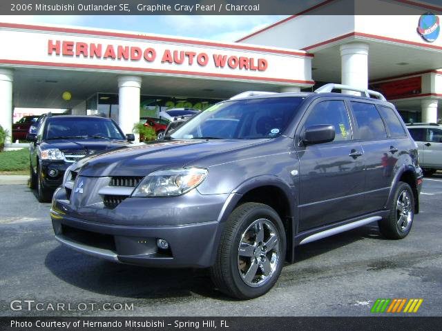 2006 Mitsubishi Outlander SE in Graphite Gray Pearl