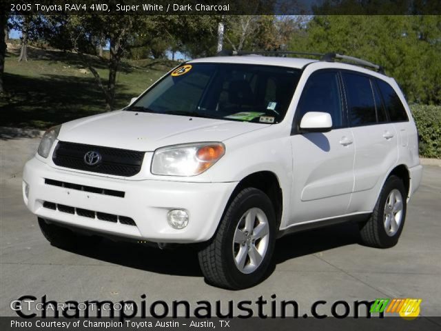 2005 Toyota RAV4 4WD in Super White