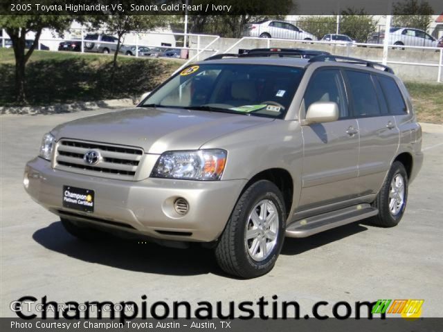 2005 Toyota Highlander V6 in Sonora Gold Pearl