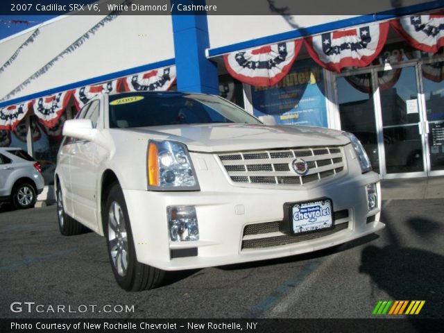 2007 Cadillac SRX V6 in White Diamond