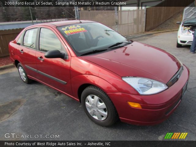 2000 Ford Focus LX Sedan in Sangria Red Metallic