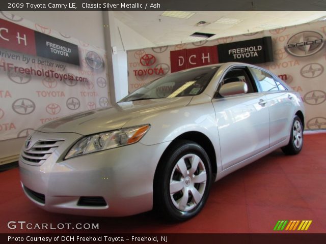 2009 Toyota Camry LE in Classic Silver Metallic