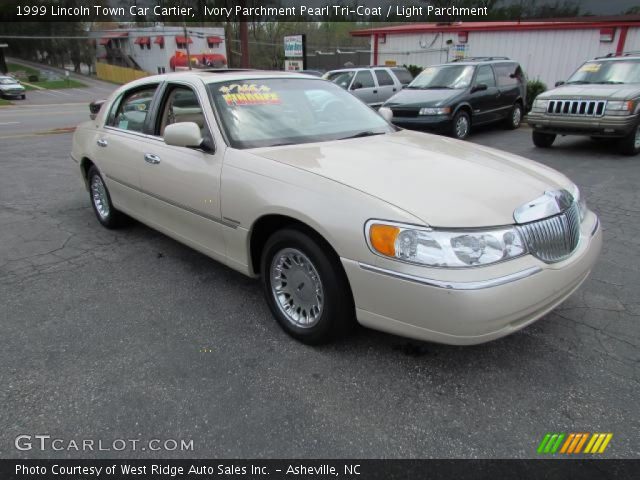 1999 Lincoln Town Car Cartier in Ivory Parchment Pearl Tri-Coat