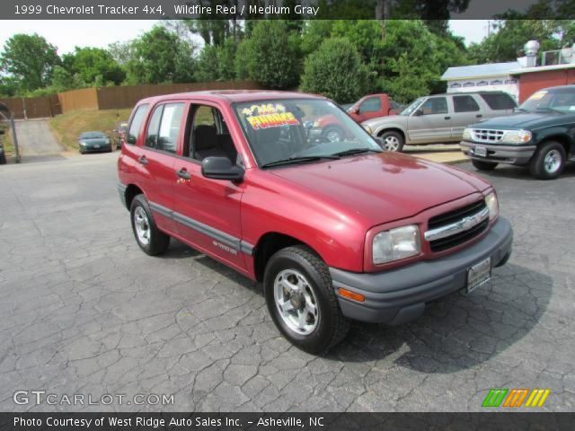 1999 Chevrolet Tracker 4x4 in Wildfire Red