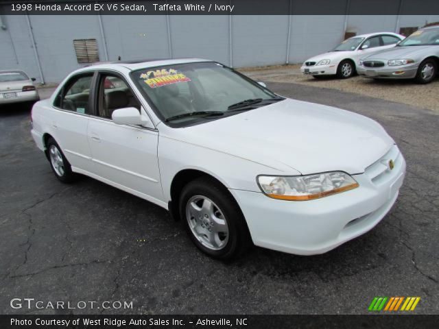 1998 Honda Accord EX V6 Sedan in Taffeta White