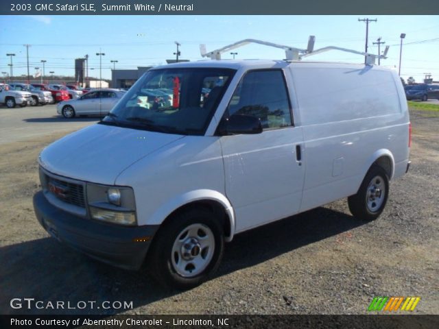 2003 GMC Safari SLE in Summit White