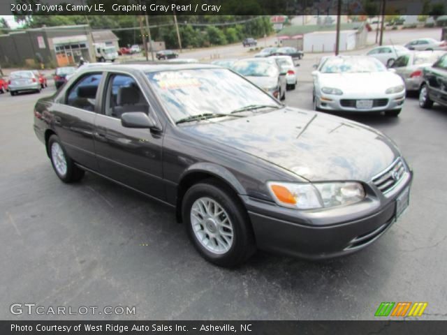 2001 Toyota Camry LE in Graphite Gray Pearl