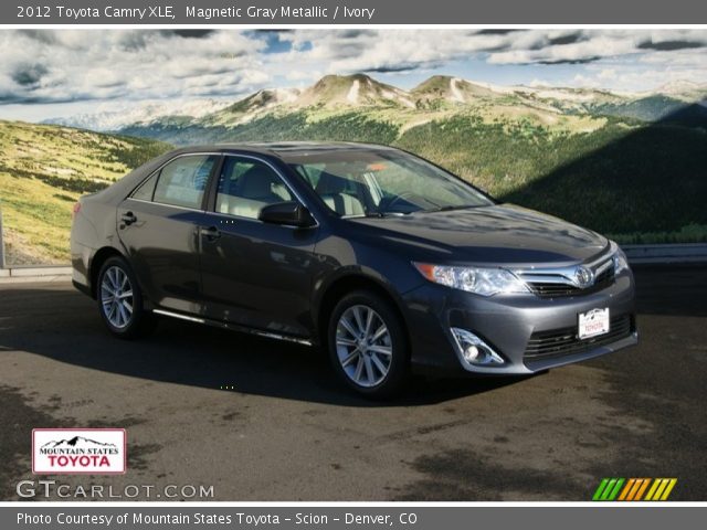 2012 Toyota Camry XLE in Magnetic Gray Metallic