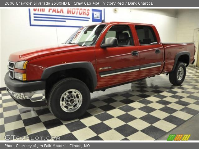 2006 Chevrolet Silverado 2500HD LT Crew Cab 4x4 in Victory Red