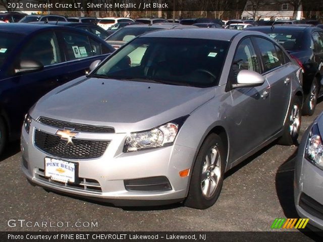2012 Chevrolet Cruze LT in Silver Ice Metallic