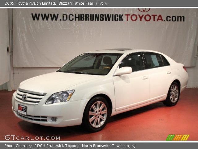 2005 Toyota Avalon Limited in Blizzard White Pearl