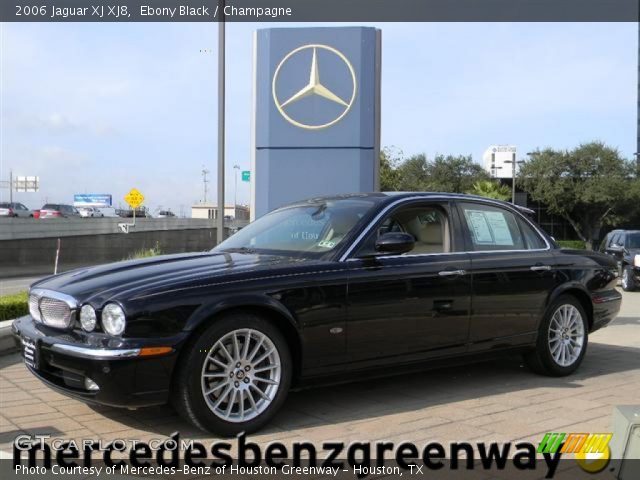 2006 Jaguar XJ XJ8 in Ebony Black