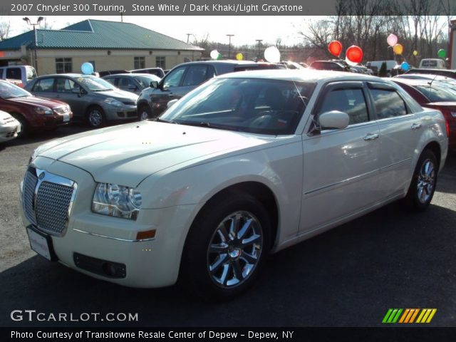 2007 Chrysler 300 Touring in Stone White