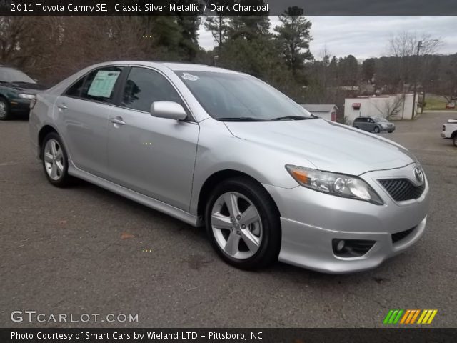 2011 Toyota Camry SE in Classic Silver Metallic