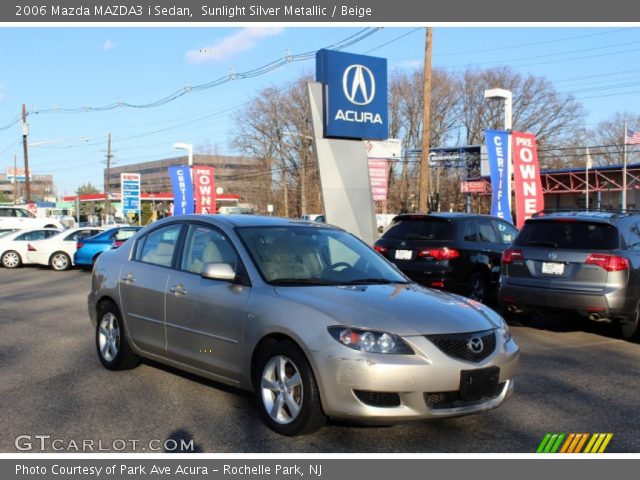 2006 Mazda MAZDA3 i Sedan in Sunlight Silver Metallic