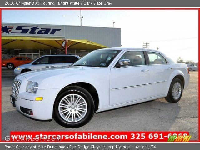 2010 Chrysler 300 Touring in Bright White