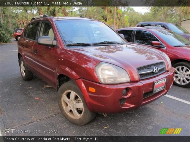 2005 Hyundai Tucson GL in Mesa Red