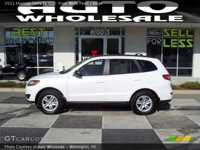 2011 Hyundai Santa Fe GLS in Frost White Pearl