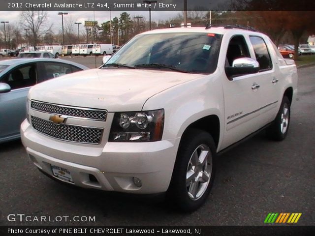 2012 Chevrolet Avalanche LTZ 4x4 in Summit White