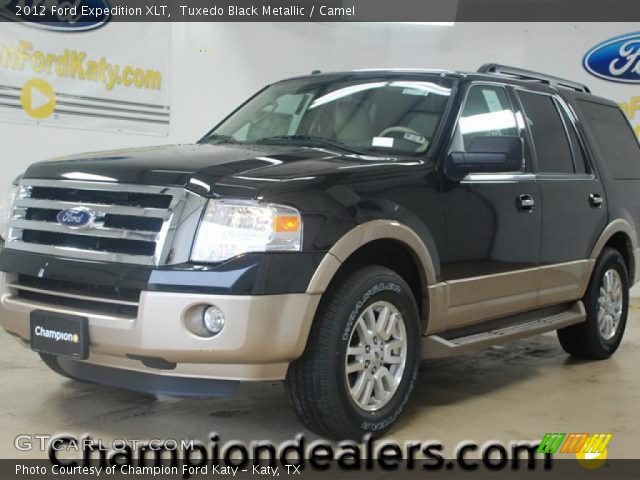 2012 Ford Expedition XLT in Tuxedo Black Metallic