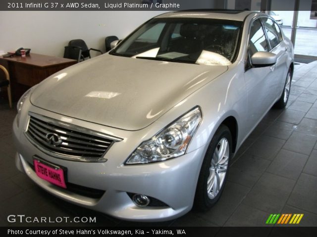 2011 Infiniti G 37 x AWD Sedan in Liquid Platinum