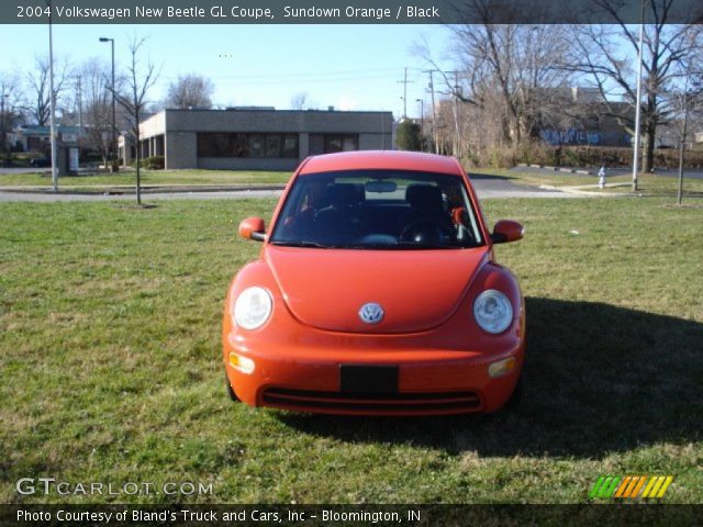 2004 Volkswagen New Beetle GL Coupe in Sundown Orange