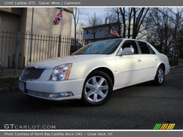 2006 Cadillac DTS  in Glacier White