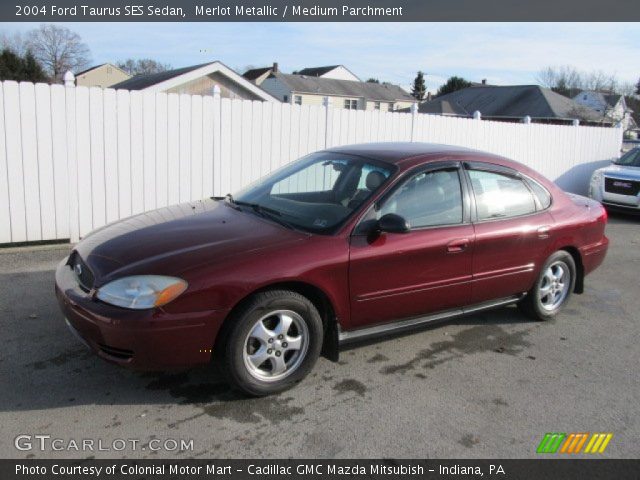 2004 Ford Taurus SES Sedan in Merlot Metallic