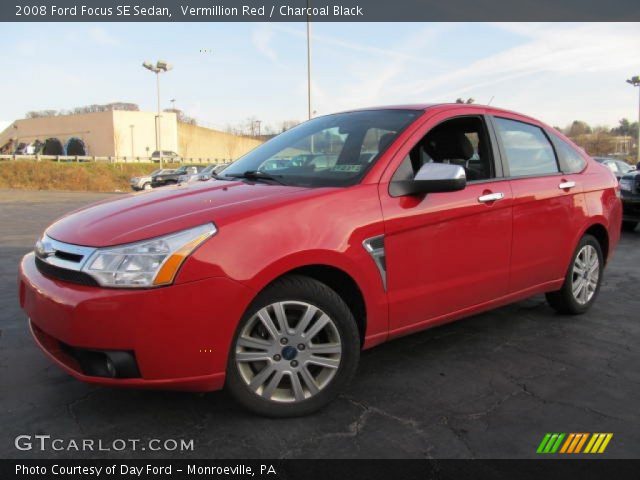 2008 Ford Focus SE Sedan in Vermillion Red