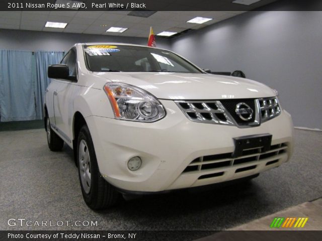 2011 Nissan Rogue S AWD in Pearl White