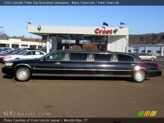 2001 Lincoln Town Car Executive Limousine in Black Clearcoat