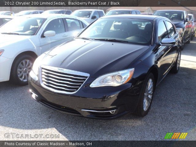 2012 Chrysler 200 Limited Sedan in Blackberry Pearl Coat