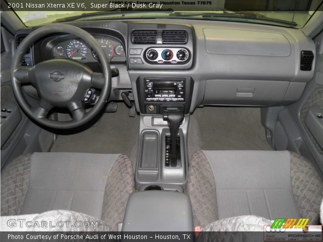 2001 Nissan Xterra XE V6 in Super Black