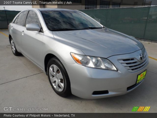 2007 Toyota Camry LE in Titanium Metallic