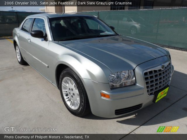 2006 Chrysler 300  in Satin Jade Pearlcoat